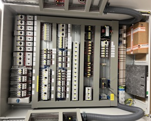 Contr cabinet EV2240 house 2